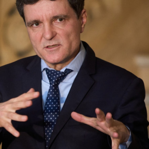 Nicușor Dan va discuta astăzi cu oficiali europeni despre deficitul excesiv al României