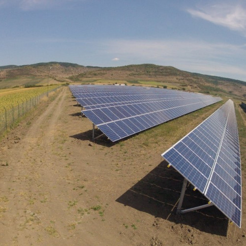 Un parc fotovoltaic uriaș se va construi în comuna Erbiceni