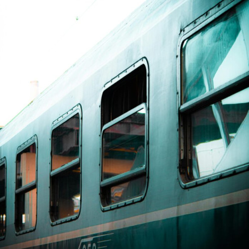 Patru noi trenuri vor fi introduse în circulație pe rutele între Brașov, București Nord și Constanța, anunță CFR Călători, potrivit newsbucuresti.ro. Compania a dat startul noilor servicii în data de 3 iunie 2025, cu trenurile IR 1883 și IC 536, care au început să circule pe traseele stabilite.