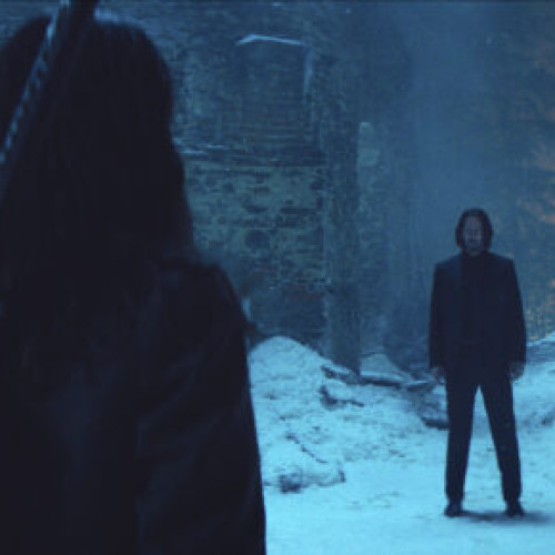 „Balerina”, un nou film din universul John Wick, aduce în prim-plan povestea unei tinere balerină transformate în asasină de elită. Acest film, distribuit de Vertical Entertainment, va avea avanpremiera pe 5 iunie, doar în sălile de cinema. Potrivit newsbucuresti.ro, filmul urmărește evoluția Evei Macarro, interpretată de Ana de Armas, dintr-o artista grațioasă în omoare nemiloasă, instruită de clanul Ruska Roma pentru a descoperi secretele familiei sale.