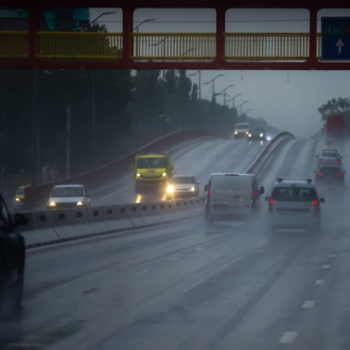 Avertizare meteorologică pentru București: ploi torențiale și grindină