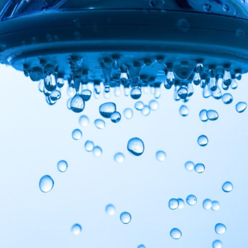 Comisia Europeană recomandă statelor membre să își stabilească obiective clare pentru reducerea consumului de apă