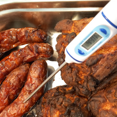 Controlul CJPC Galați a scos la iveală practici comerciale înșelătoare și probleme de igienă în supermarketuri