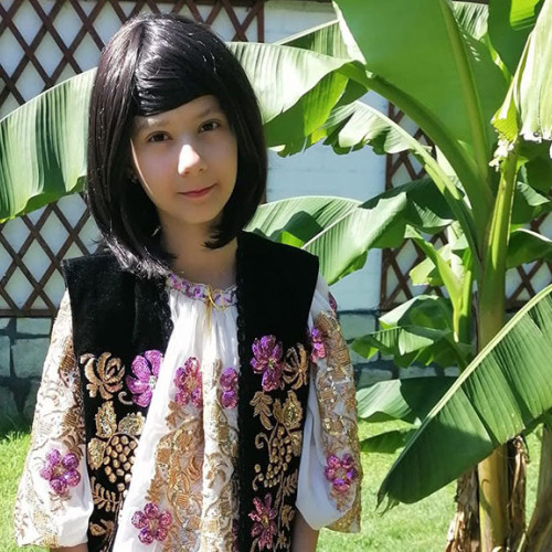 O fetiță din satul Maru, judetul Caraș-Severin, trăiește o poveste de luptă și speranță