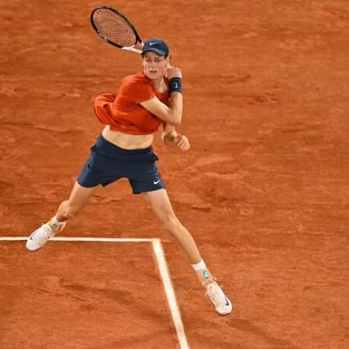 Jannik Sinner s-a calificat în semifinalele turneului de la Roland Garros