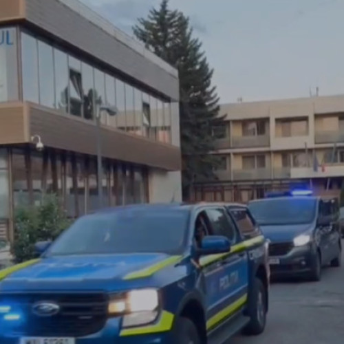 Trei bărbați arestați preventiv după o talharie calificată în Brașov