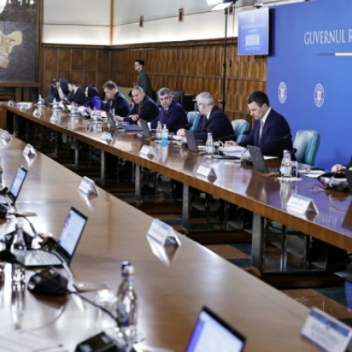 Majoritatea românilor consideră că partidele PSD, PNL și UDMR ar trebui să facă parte din viitorul guvern, potrivit unui barometru al INSCOP Research realizat în perioada 26-30 mai 2025, citează digi24.ro.