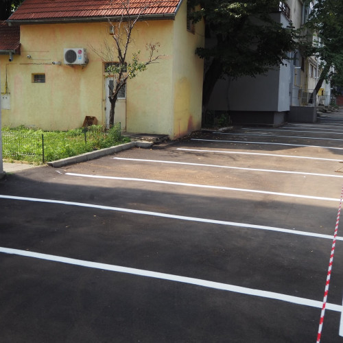 Titlu: Un botoșănean a licitat până la 2.300 de lei pentru un loc de parcare la licitația organizată de primărie