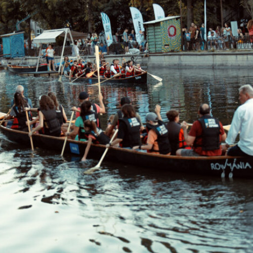 Proiectul „Străzile deschise” din București va avea loc în acest weekend, aducând concerte, spectacole și activități artistice în diferite zone ale orașului. Potrivit ARCUB, organizatorul evenimentului, pe Calea Victoriei, în data de 8 iunie, vor fi realizate spectacole, concerte și ateliere, însă aceste activități vor avea loc doar într-o singură zi. În celelalte zile, evenimentele se vor desfășura pe Străzile Vasile Bacilă – Poiana cu Aluni din Sectorul 2 și pe Splaiul Unirii, în zona Debarcaderului Timpuri Noi, unde participarea va fi pentru ambele zile de weekend.