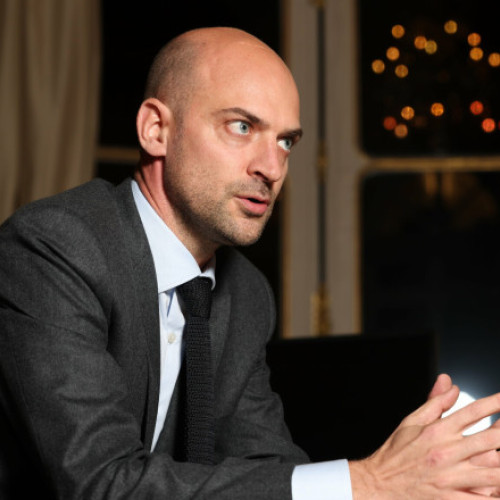 Franta vrea să recunoască un stat palestinian, dar nu va face acest lucru singură, a declarat Jean-Noel Barrot, șeful diplomației franceze, cu câteva zile înainte de o conferință ONU pe această temă. Potrivit AFP, citată de Agerpres, Barrot a spus că Franța este „hotărâtă” să susțină recunoașterea, dar acest demers va fi făcut în comun cu alte țări, în special cu Arabia Saudită, în cadrul conferinței de la New York, unde va fi copreședintă.