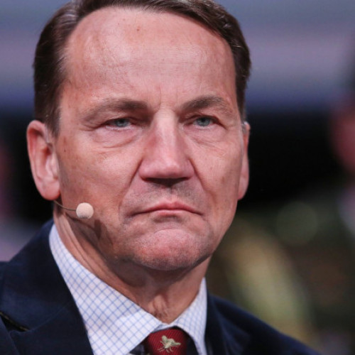 Elon Musk, ironizat de ministrul polonez de externe într-un schimb de replici pe rețelele sociale