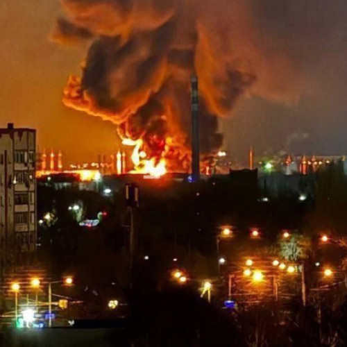 Rafinărie din Engels, incendiată în urma unui atac cu drone lansat de Ucraina