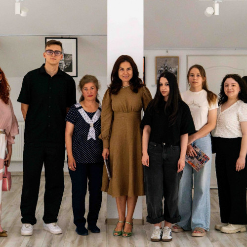 Expoziție „Born in Galati too” prezintă soluții vizuale inspirate din începutul secolului al XX-lea