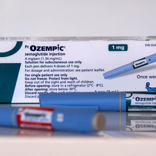 Riscuri rare pentru ochi asociate cu medicamentele pentru diabet și pierdere în greutate