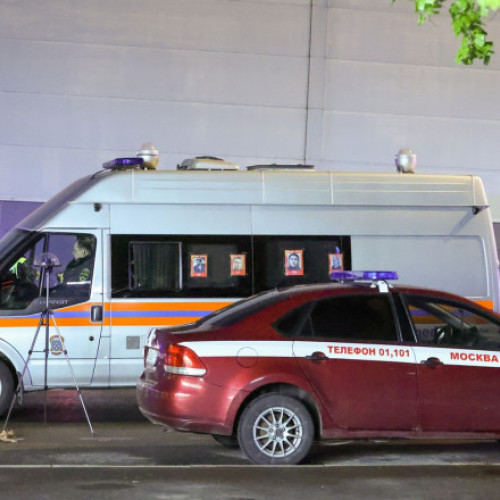 Pompierii ruși au interceptat un atac cu drone în apropierea Moscovei, potrivit surselor din cauza riscului pentru siguranță. Potrivit digi24.ro, Garda Națională a Rusiei a anunțat că a omorât un bărbat care pregătea lansarea unor drone cu grenade către o bază militară din regiunea Riazan, la sud-est de Moscova. De asemenea, primarul capitalei, Serghei Sobianin, a declarat vineri după-amiază că au fost doborâte trei drone care ținteau orașul, relatează agențiile AFP și EFE.