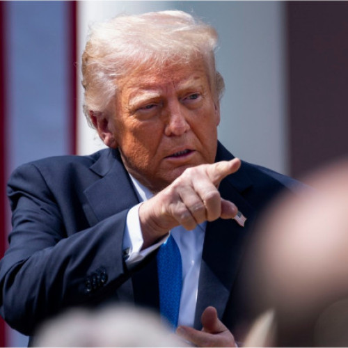 Oamenii politici europeni se pregătesc pentru negocieri cruciale cu Donald Trump, în care vor fi puse în joc securitatea, economia și apărarea Europei, potrivit digi24.ro. În contextul acestor discuții, oficialii UE se tem că președintele american ar putea explora cele trei crize majore cu care continentul european se confruntă, pentru a forța acceptarea termenilor impuși de Casa Albă.