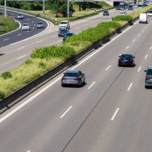 China limitează exporturile de metale rare, influențând industria auto globală