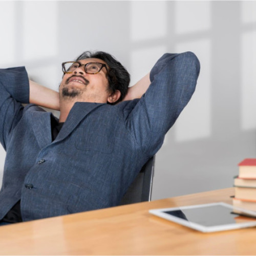 firmele din China oferă joburi false pentru a-i ajuta pe oameni să evite presiunea căutării unui loc de muncă real