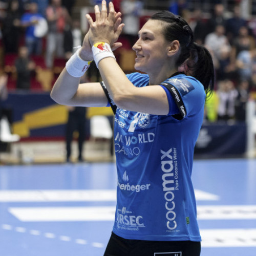 Cristina Neagu și-a încheiat cariera de handbalistă într-o atmosferă emoționantă la Sala Polivalentă