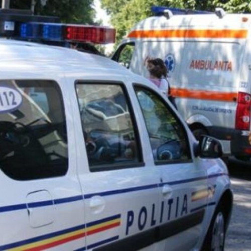Doi tineri din Olt, acuzați de abuzuri și violență de către polițiști și angajați ai serviciului de ambulanță