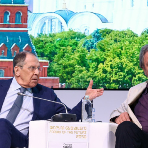 conferință la moscova cu personalități occidentale și oficiali ruși