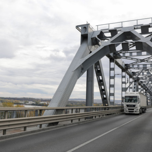 Închiderea completă a podului Prieteniei Giurgiu-Ruse pentru reparații de urgență