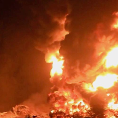 Israeli echipate cu lansatoare de rachete au lovit portul Hodeida din Yemen