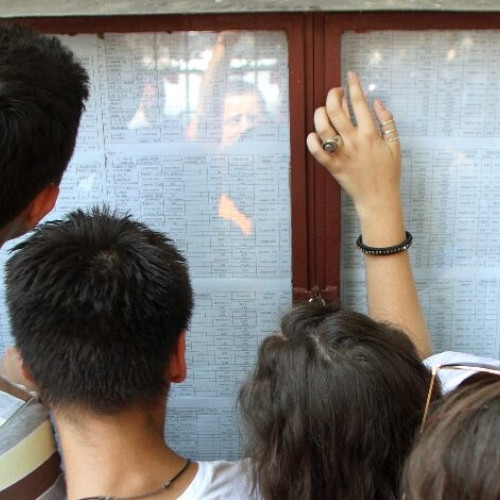 Primul pas pentru elevii care susțin bacalaureatul în România: vizualizarea lucrărilor înainte de contestatie