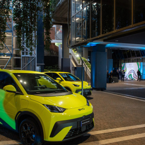 mașini electrice chinezești: o provocare pentru industria auto europeană și britanică