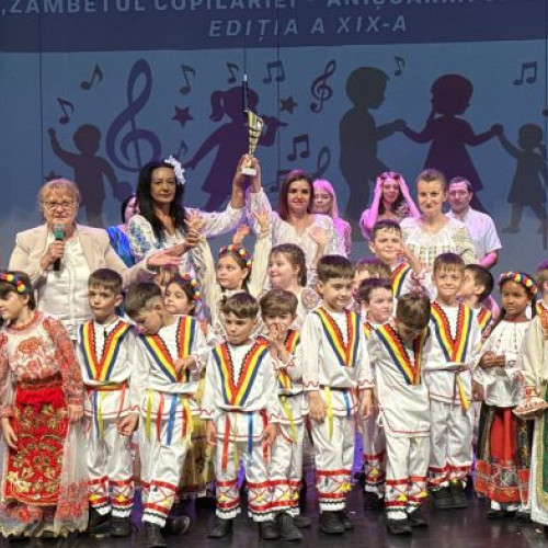 Festivalul „Zâmbetul copilăriei - Anisoara Ciobanu” a adunat peste 200 de copii finaliști din județul Ilfov, care au urcat pe scenă pentru a-și arăta talentele în dans, muzică, scenete și alte momente artistice. Evenimentul, lansat de regretata Anisoara Ciobanu, fost inspector școlar și susținătoare a educației timpurii, s-a transformat de aproape două decenii într-o tradiție importantă în județ.