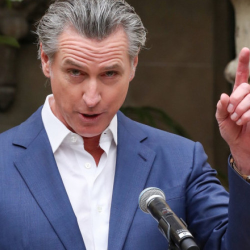 California cereinstanței sa blocheze trimiterea military in Los Angeles