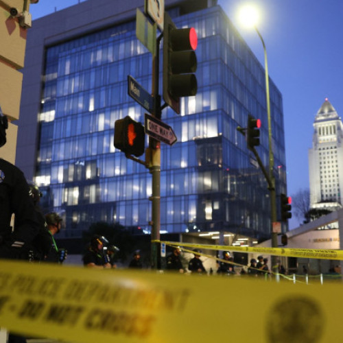 ore de tensiune în Los Angeles și New York din cauza protestelor și restricțiilor