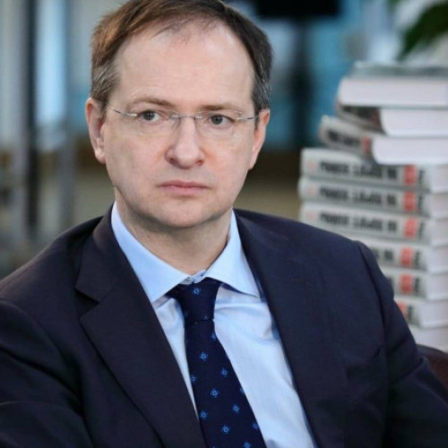 Vladimir Medinski avertizează că Ucraina riscă pierderi teritoriale dacă nu acceptă condițiile Rusiei