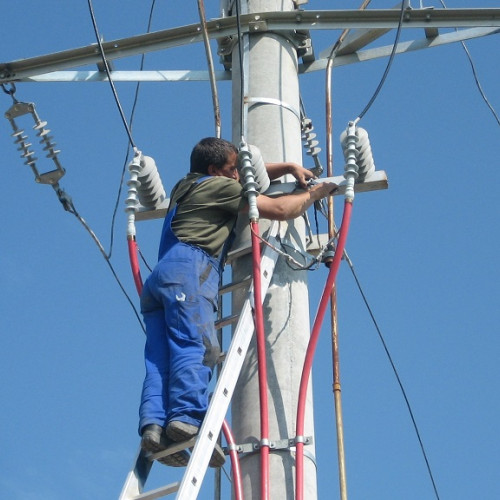 întreruperi de electricitate programate în județul Botoșani