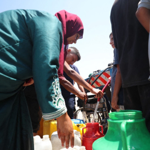 exclușiți civili în Gaza în timpul colectării ajutoarelor umanitare