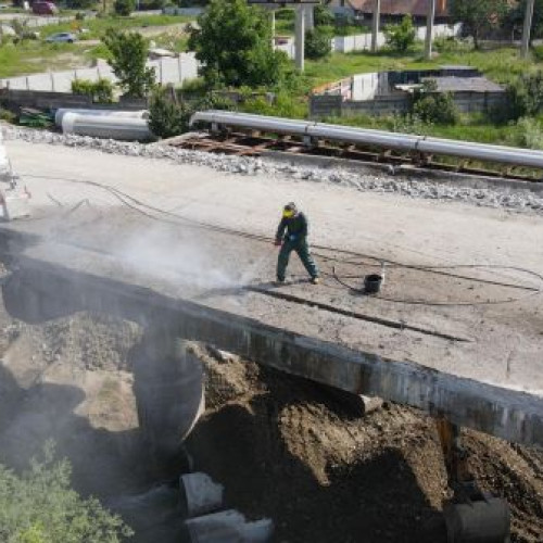 Demolarea podului de pe Drumul CET-ului, în proces avansat de desfășurare