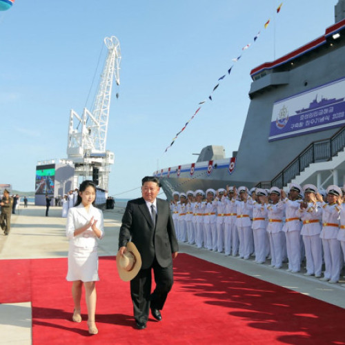 Coreea de Nord anunță relansarea unui distrugător reparat și face amenințări către SUA