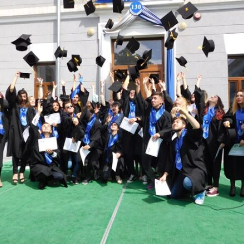 Tinerii absolvenți din Olt trebuie să se înregistreze la agențiile pentru ocuparea forței de muncă în termen de 60 de zile de la finalizarea studiilor