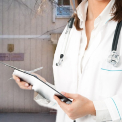 incident la o clinică din Brăila: suspectul a sărutat victima pe obraz și pe buze