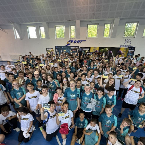 Sabrina Voinea, sărbătorită cu emoție de elevii din Constanța înainte de împlinirea vârstei de 18 ani