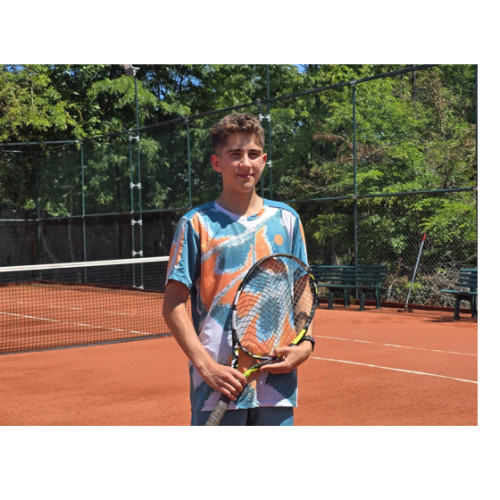 Andrei Timaru, tânăr talent în tenis, visează la performanțe mari