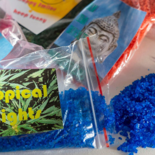 Amenințare crescută de droguri sintetice și opioide în Europa