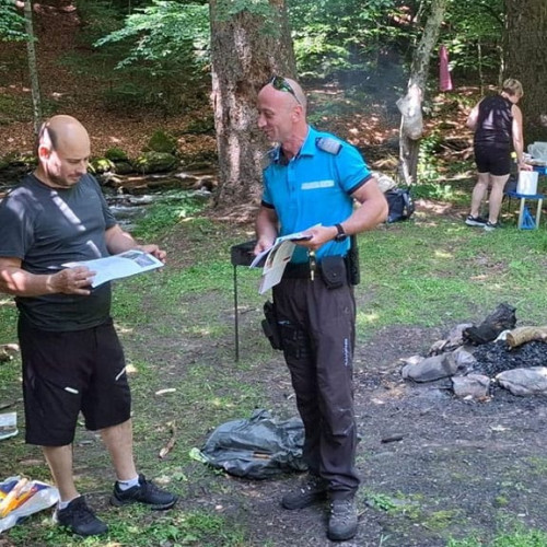 Jandarmii montani din Caraș-Severin au desfășurat o campanie de prevenție în stațiunea Crivaia