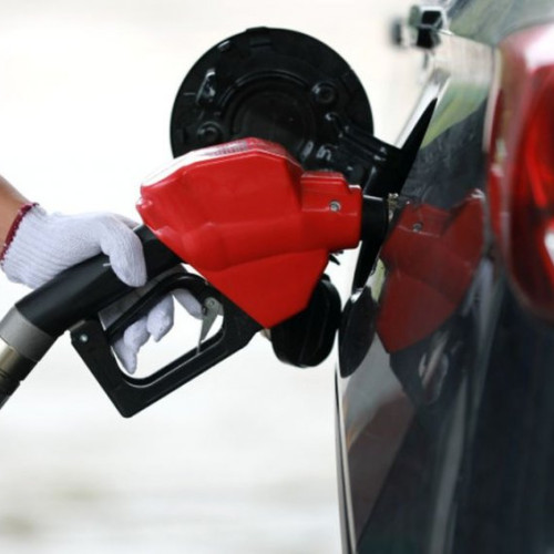 Creștere semnificativă a prețurilor petrolului după atacul Israelului asupra Iranului