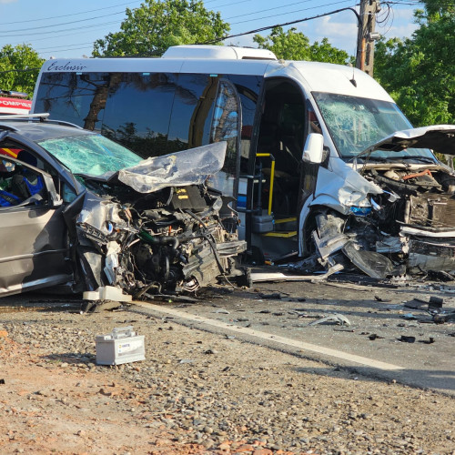 accident grav la vaculești: zece victime după ce un șofer a intrat pe contrasens