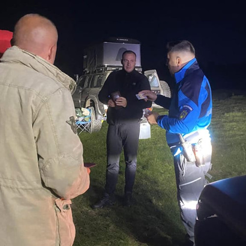 Patru cetățeni slovaci amendați pentru activități nepermise în zona forestieră din Caraș-Severin