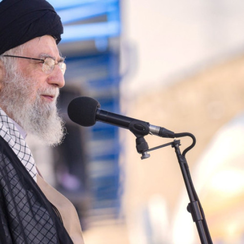 Khamenei, liderul suprem al Iranului, își face prima apariție publică în cinci ani și transmite mesaje dure