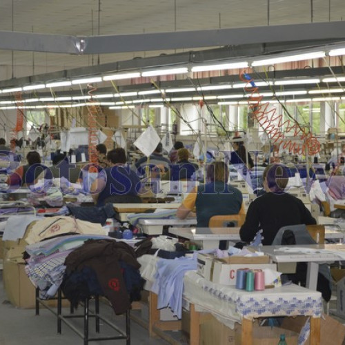 zeci de masini de cusut scoase la vanzare din cauza falimentului unei firme din botoșani