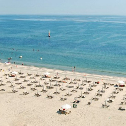 Prețurile de pe litoralul românesc, comparate cu cele din Grecia: merită să alegi vacanța la malul mării în România?