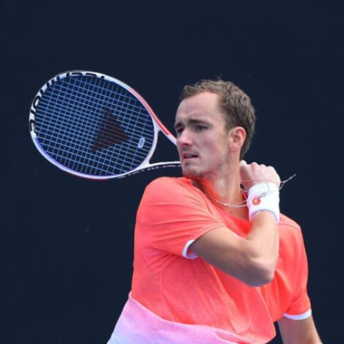Daniil Medvedev și Stefanos Tsitsipas câștigă prima rundă la turneul de la Halle